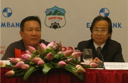 Tìm người “chia lửa” với HLV Hoàng Văn Phúc